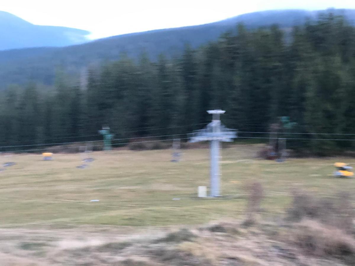 Utulny Apartman Triangel 50M Od Lyziarskeho Vleku Zahradky ドノヴァリ エクステリア 写真